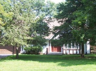 2238 Center Ln, Dixon, IL 61021
