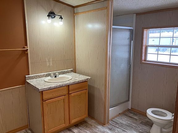 4th image of 612 Park St