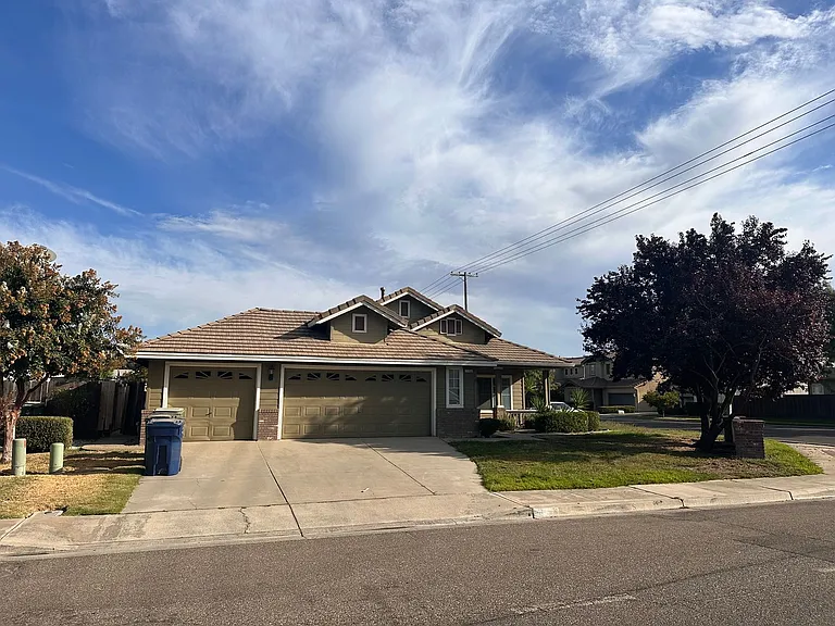 1163 E Springer Dr — Photo 11