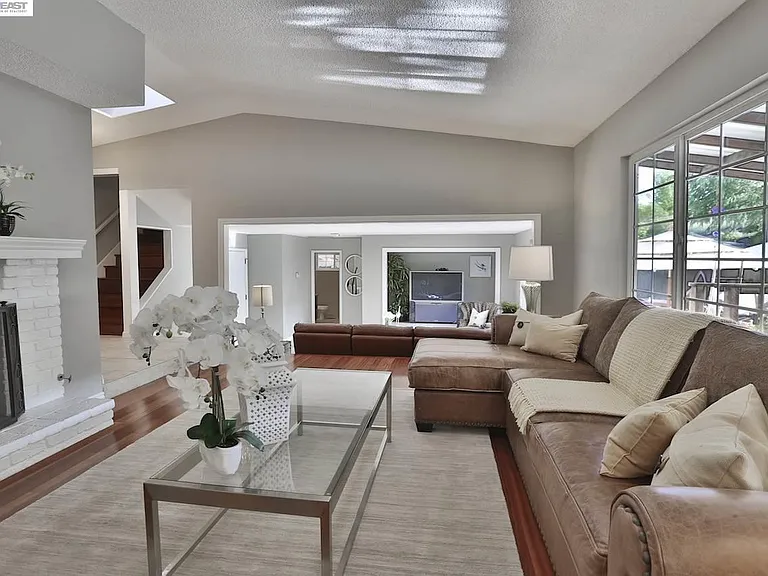 12923 Hawkins Dr — Photo 7