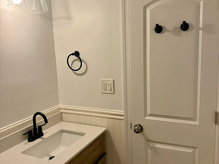 119 Sagamore Hills Dr — Photo 11