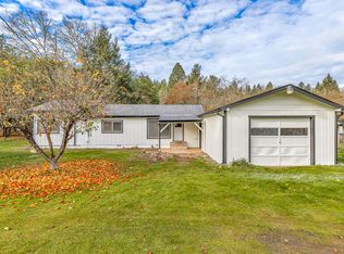 180 Long Acres Rd, Grants Pass, OR 97527