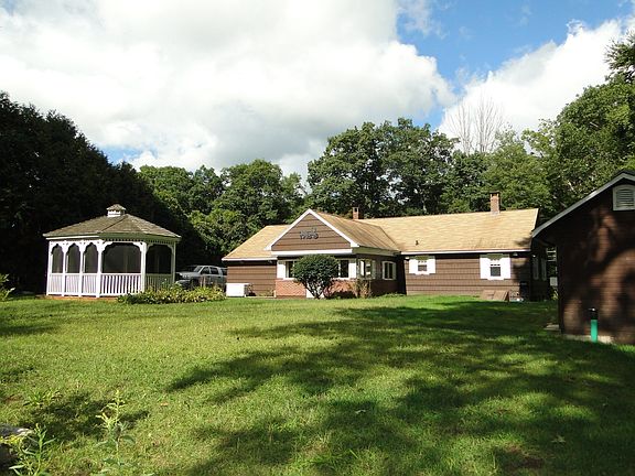 3rd image of 128 Sutton Rd