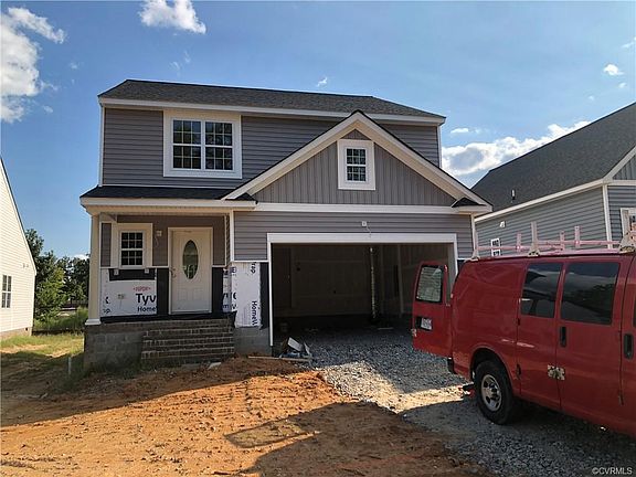 2nd image of 4937 Bailey Woods