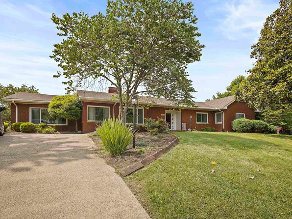 2913 Lucille St, Ashland, KY 41102