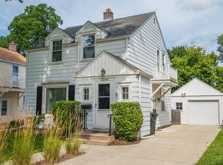 2244 N 68th St, Wauwatosa, WI 53213