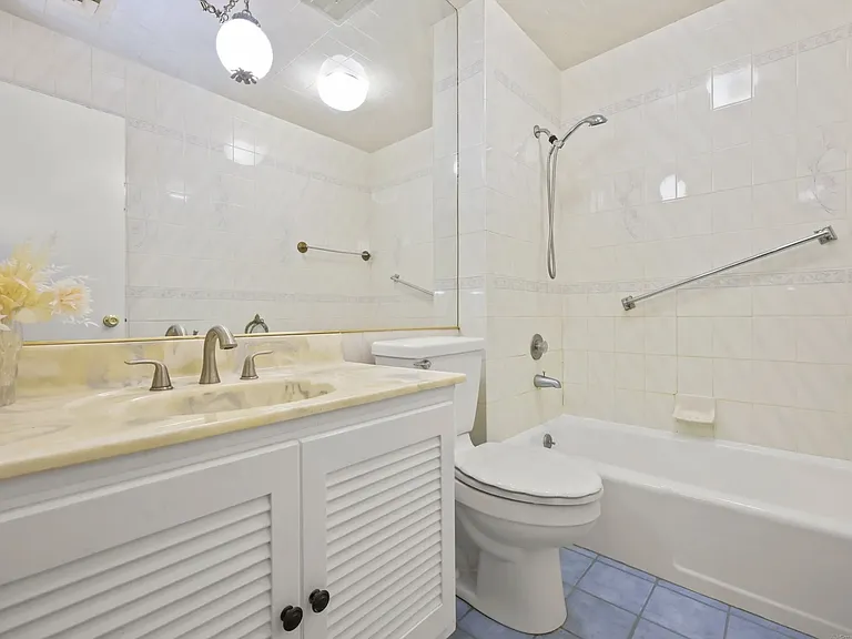 81 Courtland Ave #4 — Photo 14