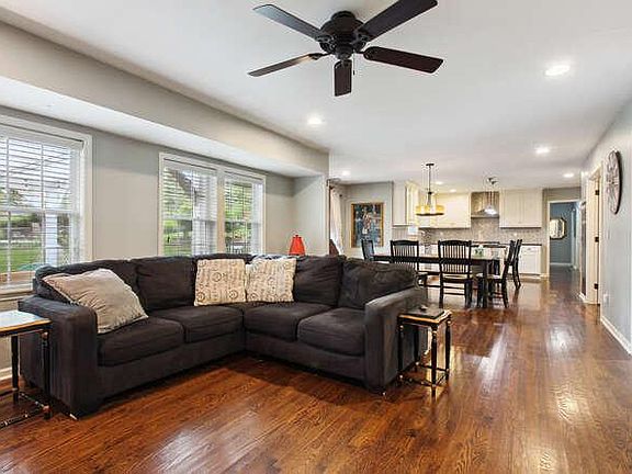 5th image of 8140 Juniper Dr