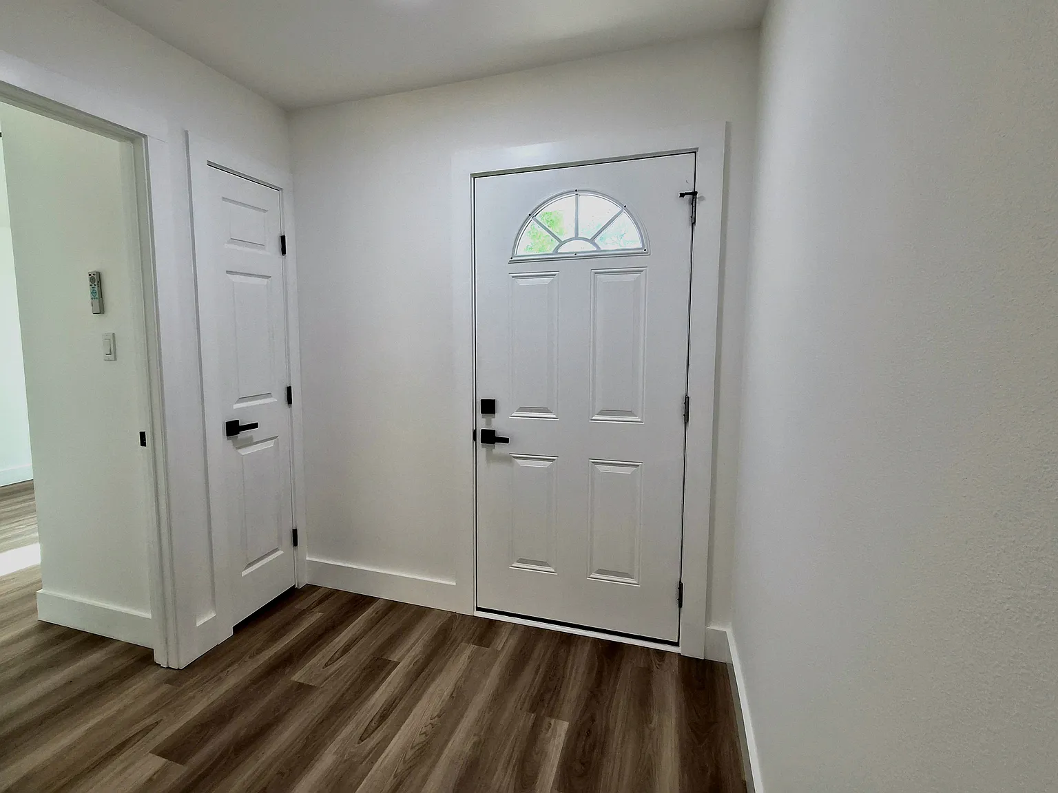 3 bed, 1500 sqft, $2,500 — Photo 4