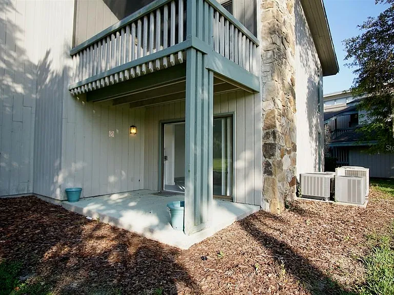 5060 Sherwood Ln #5060 — Photo 9