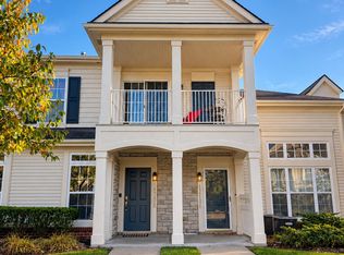 12106 Addington Dr, Walled Lake, MI 48390