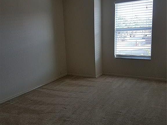5th image of 2600 Tilden Dr