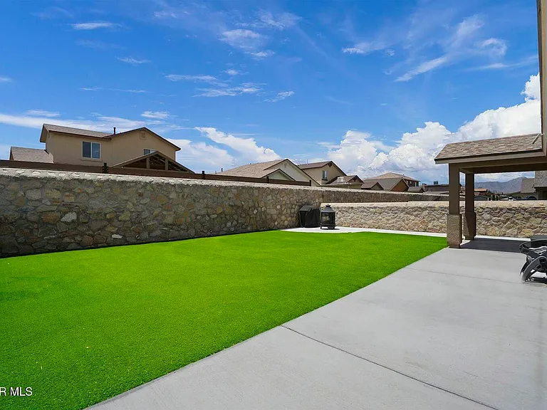 7244 Long Meadow Dr — Photo 22