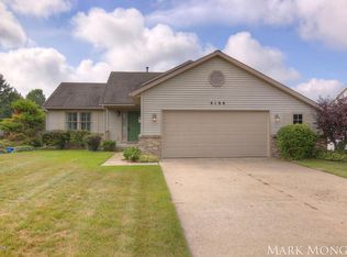 4106 Widgeon Ln, Hudsonville, MI 49426