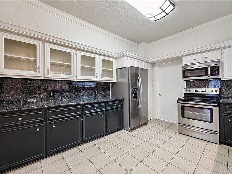 2511 Commonwealth St — Photo 10