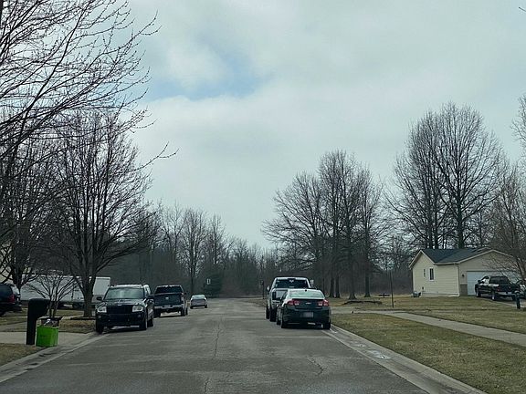 5th image of 8399 Jordan Ln