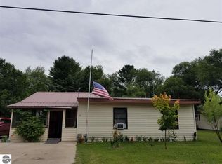 423 Mack Ave, Kingsley, MI 49649
