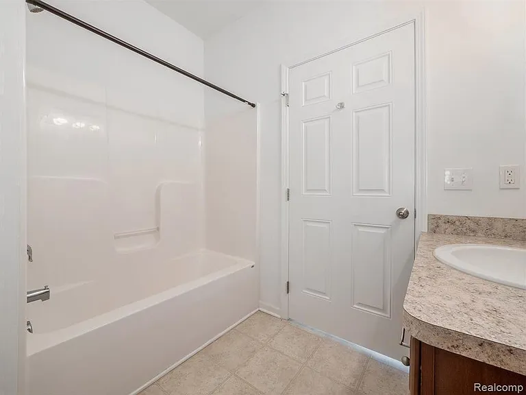 964 W Summerfield Glen Cir #17 — Photo 8