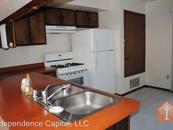 3rd image of 2814 Parque De Oeste Dr APT 03