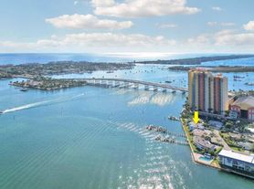 360 Wilma Cir, Riviera Beach, FL