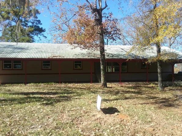 51 Captain Kidd Ln, Pointblank, TX 77364