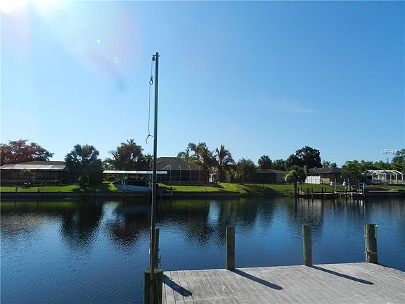 5th image of 551 W Tarpon Blvd NW