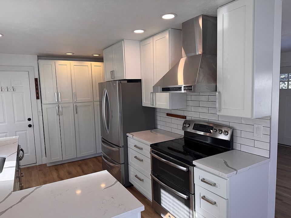 1st image of 2326 E Arbor Ln #1