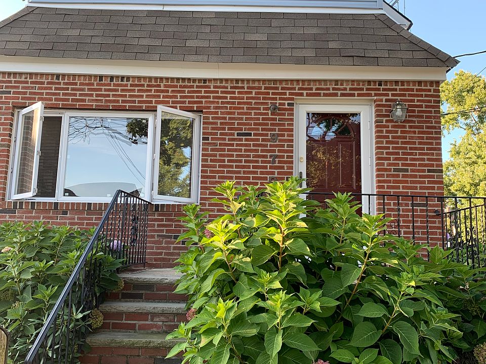1st image of 9705 160th Ave