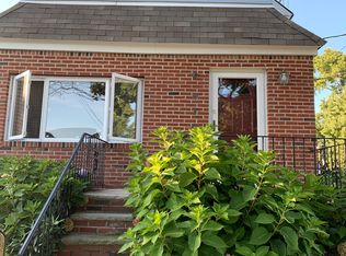 9705 160th Ave, Howard Beach, NY 11414