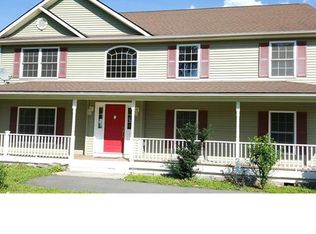 46 Dubois St, Pine Bush, NY 12566