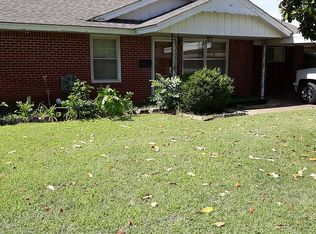 409 Pryor Dr, Lindsay, OK 73052