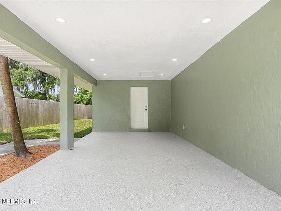 4th image of 110 PLEASANT Drive