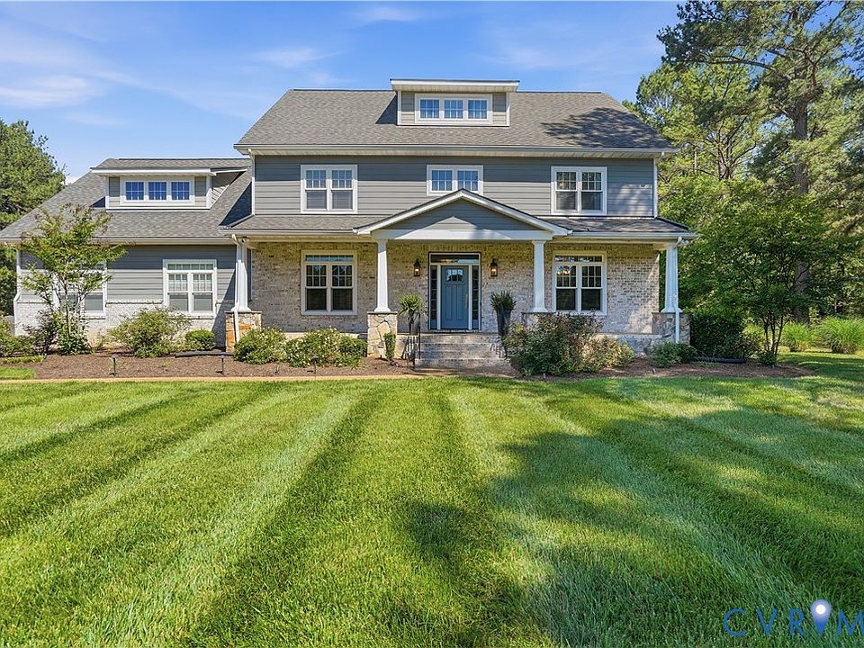 1st image of 4818 Queen Carolyn Ln
