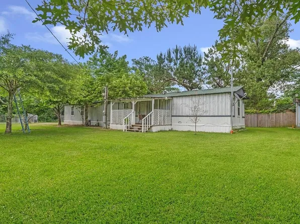 1305 N Blair Ave, Cleveland, TX 77327