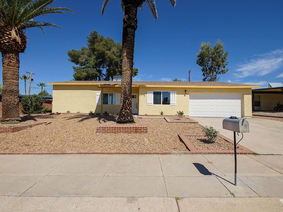 1st image of 3320 W Calle Cereza