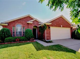 7460 Tormes, Grand Prairie, TX 75054