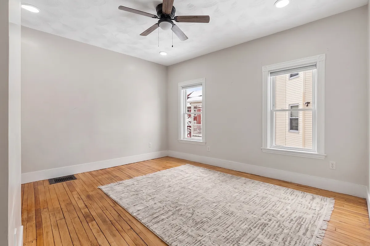 Building Photo - 20 Fairmount St #1