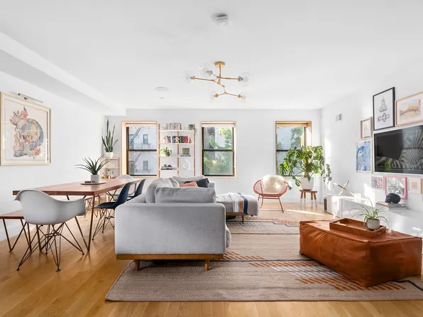 27 Jefferson Avenue image 1 of 8