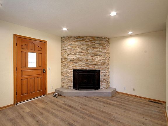 3rd image of 430 E Country Club Blvd #A