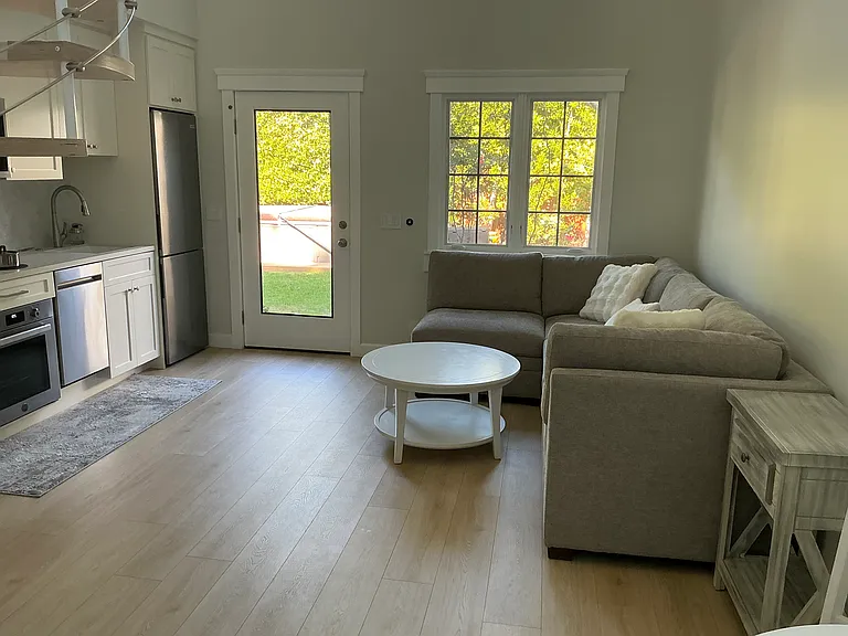 1517 Burlingame Ave #A — Photo 27