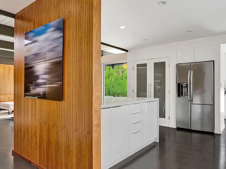 2000 Nautilus Ln #A — Photo 10