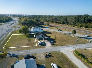 1955 39th St, Vero Beach, FL 32960