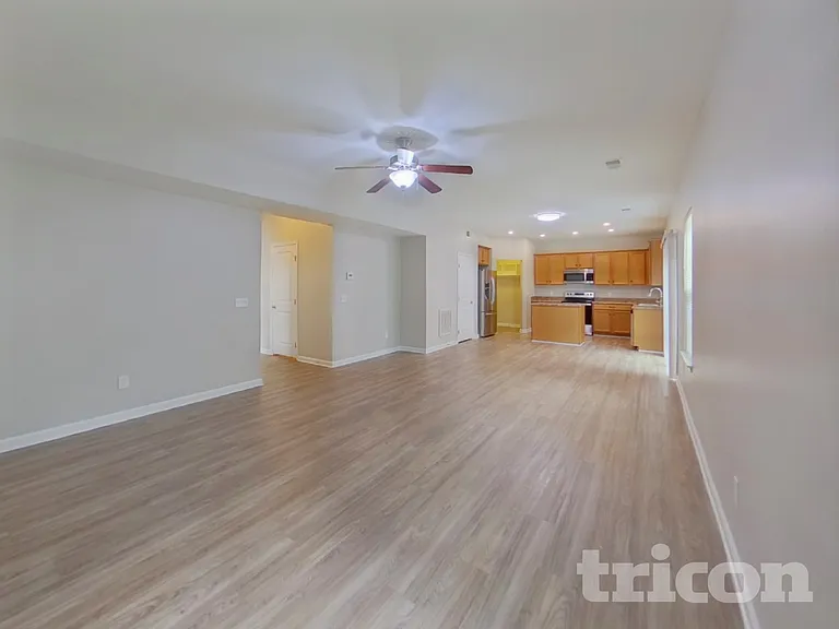 246 Bridgeport Rd — Photo 3
