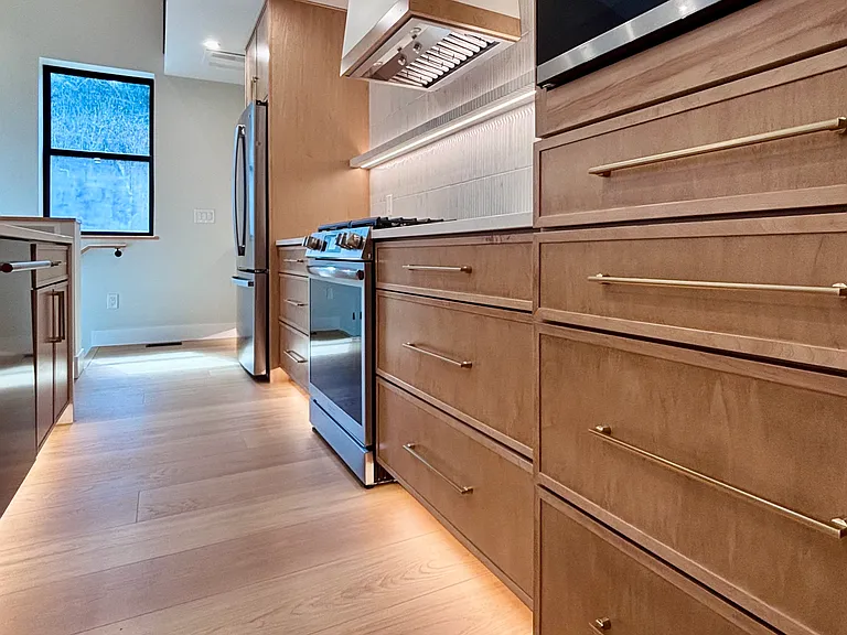 2159 Ash St — Photo 10
