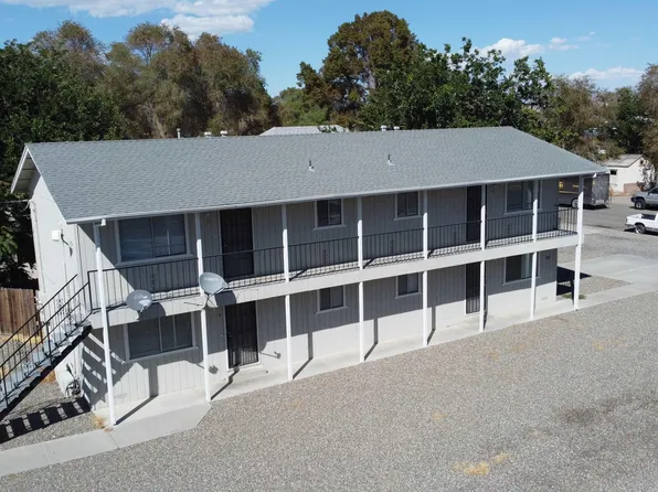 530 8th St, Lovelock, NV 89419
