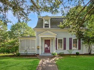 42 Willow St, Reading, MA 01867