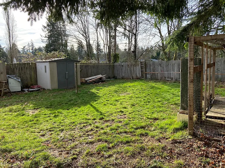 1324 Garrison Ave — Photo 9