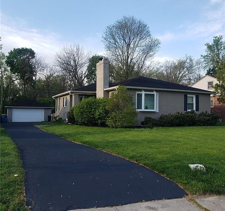 2nd image of 6733 N Riverview Dr