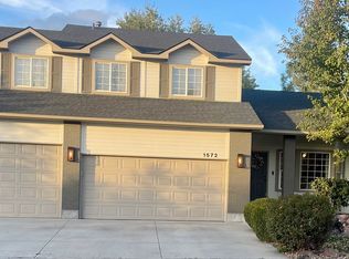 1572 E Beagle St, Meridian, ID 83642