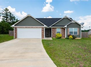 106 Liberty Way NE, Calhoun, GA 30701